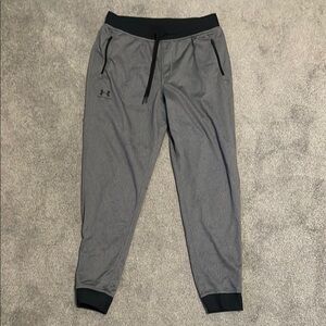 Under Armour Gray and Black Jogger Sweatpants Lightweight Tapered Fit